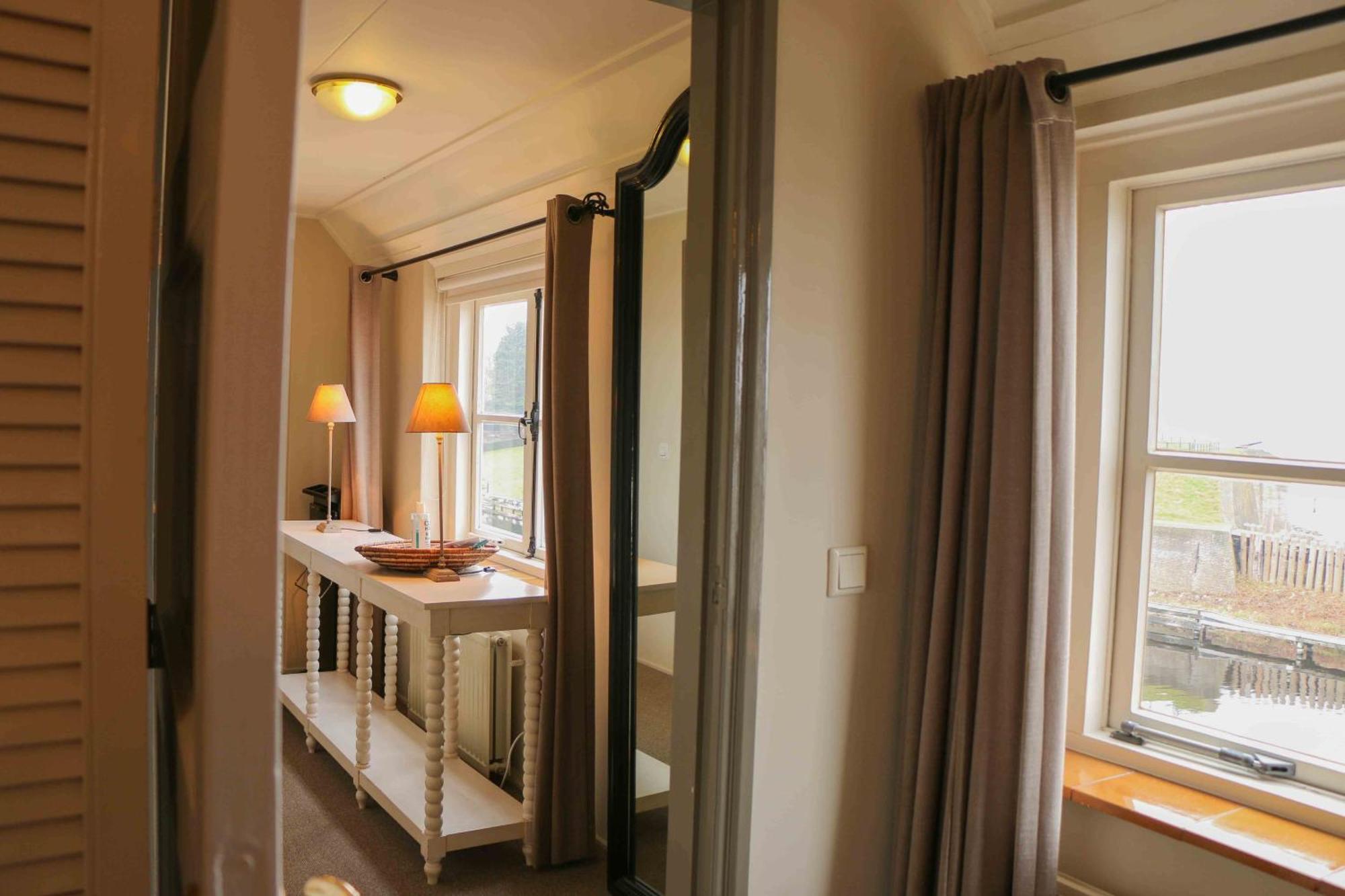 Auberge De Campveerse Toren Veere Esterno foto