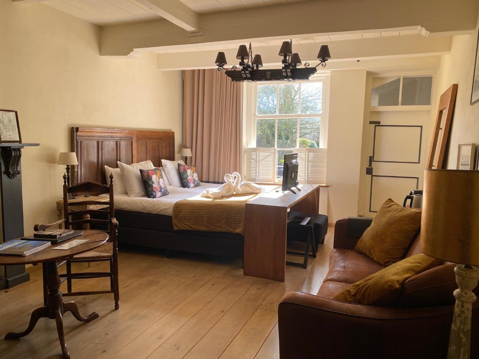 Auberge De Campveerse Toren Veere Esterno foto