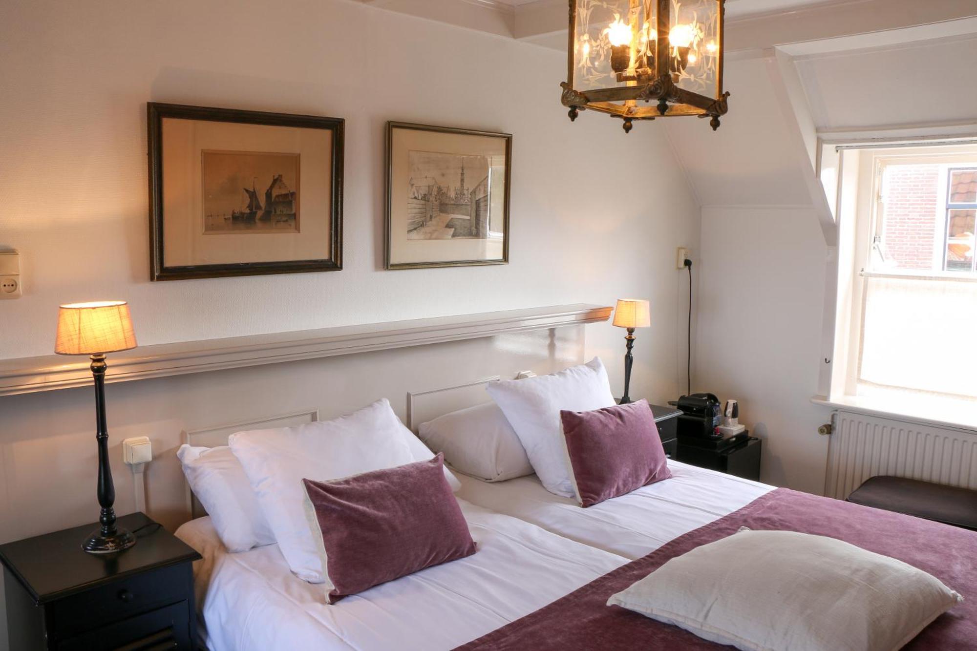 Auberge De Campveerse Toren Veere Esterno foto